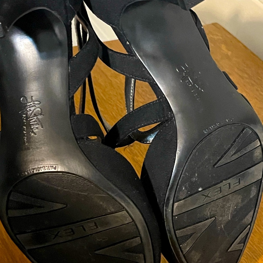 Life stride 3 inch heels. Black suede